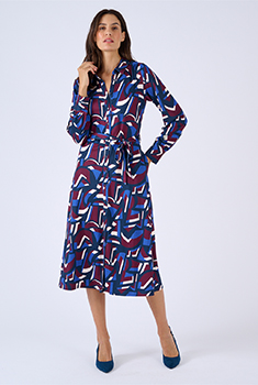 Robe en maille chaude.