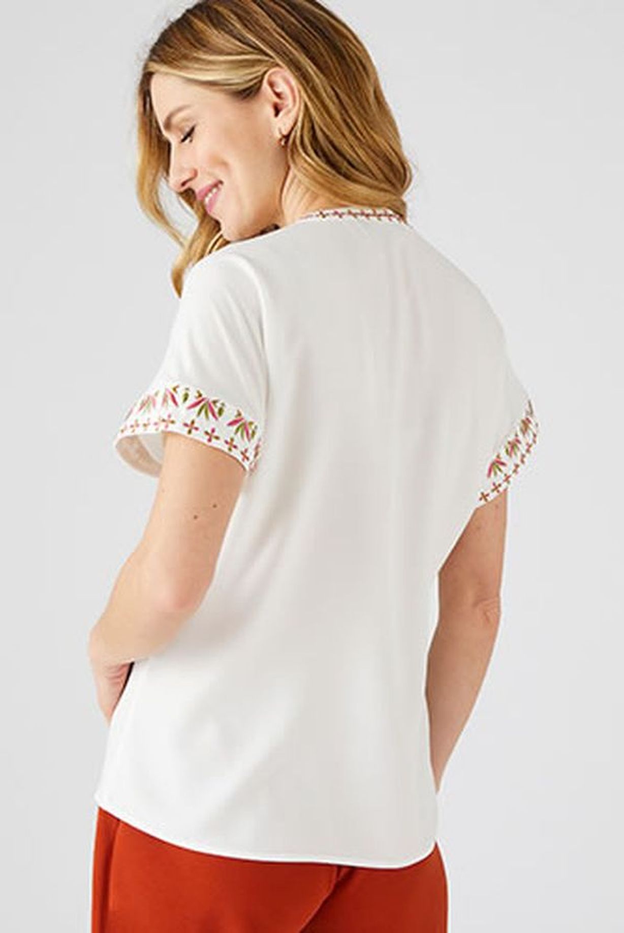 Blouse met broderie