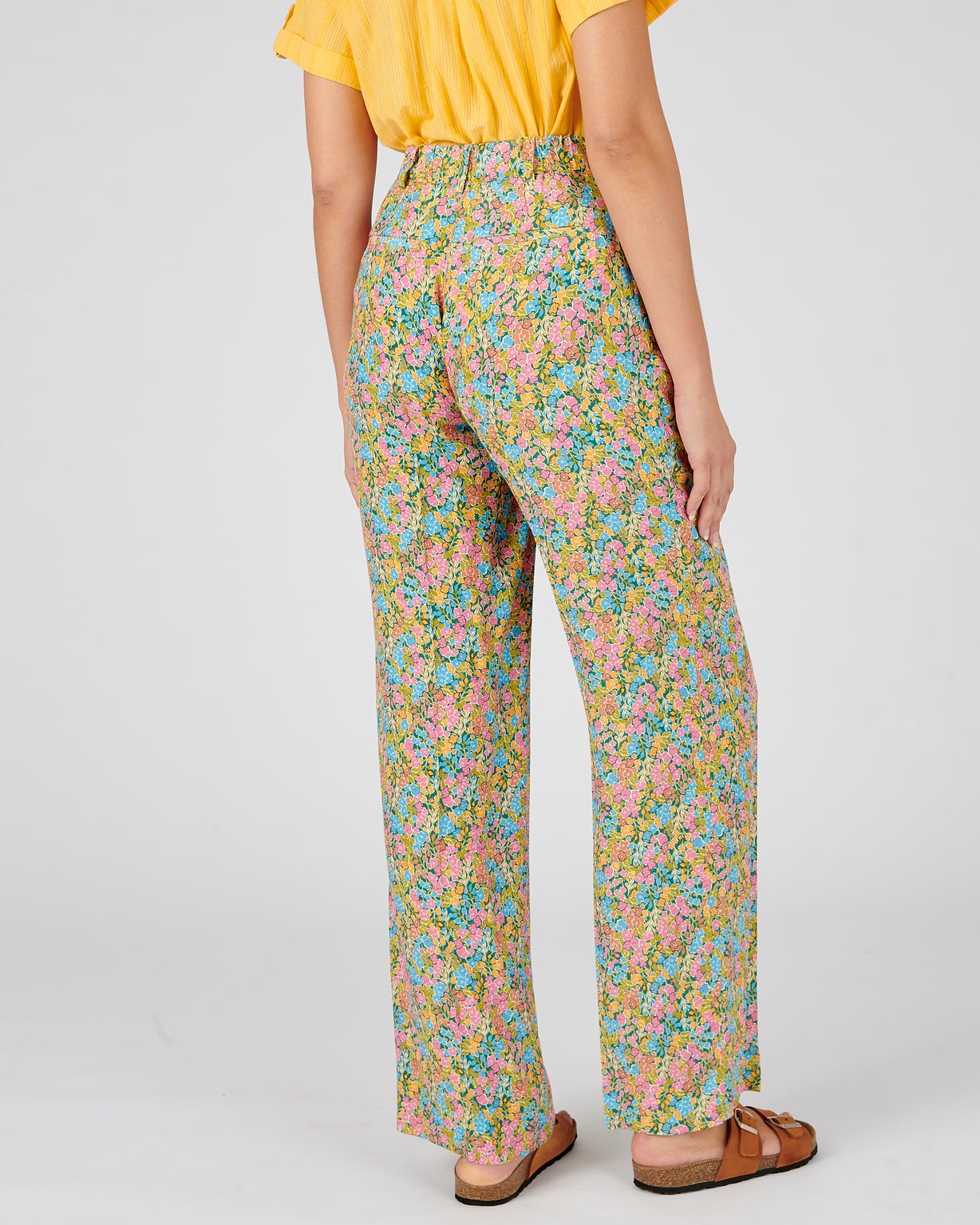 Gebloemde broek in soepele crêpe