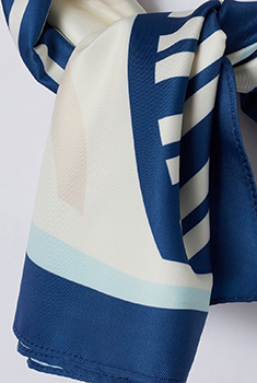 Foulard carré motif géométrique