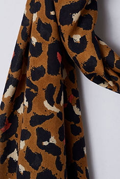 Foulard motif animalier