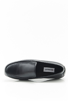 Mocassins van grof leer