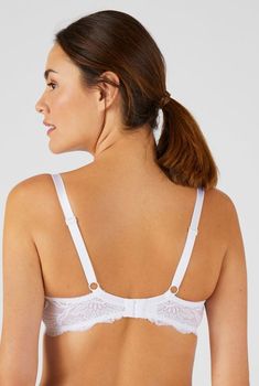 Soutien-gorge “SPACER”, à armatures galbe naturel