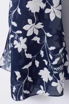 Foulard fluide fleuri