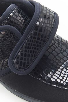 Pantoffel in reptiellook Piedical®