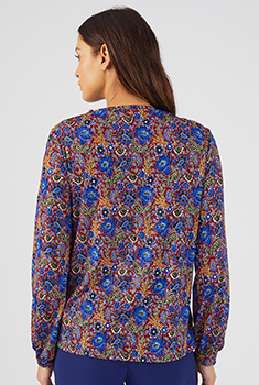 Gebloemd T-shirt in stretch crêpe stof met glanzend garen