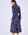 Robe en maille chaude.