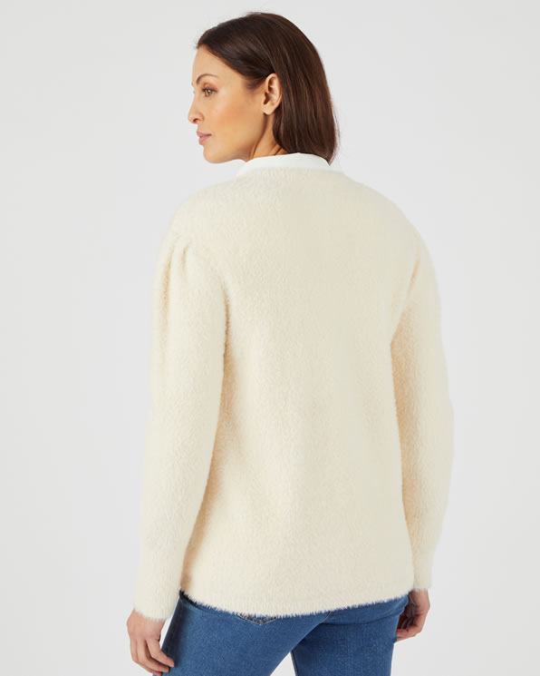Pull maille poilue
