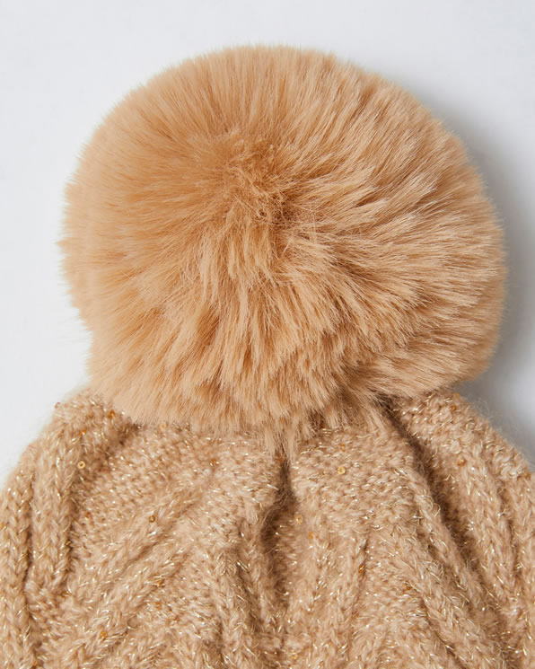 Wollen muts met pompon