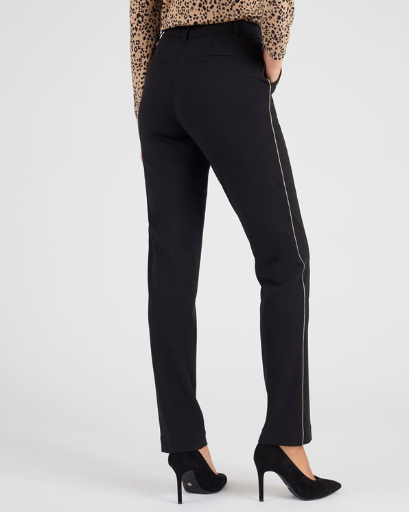 Stretch crêpegebreide broek met biezen aan de zijkant