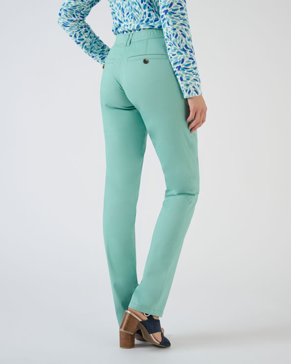 Pantalon chino coton stretch jambes fuselées