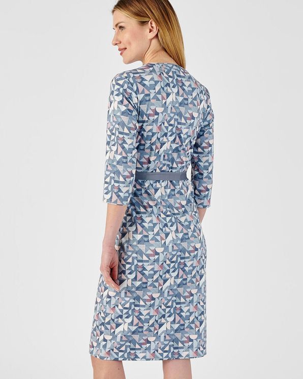 Jurk in warm tricot met grafische print