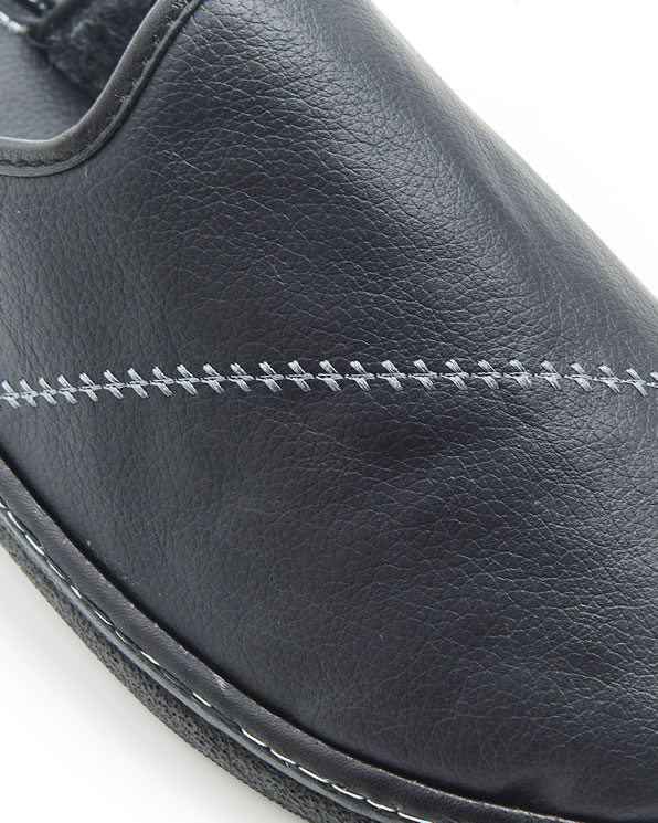 Chaussons mules en cuir grainé