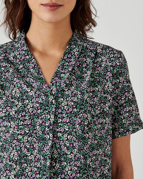 Blouse met reliëf, crêpe met stretch