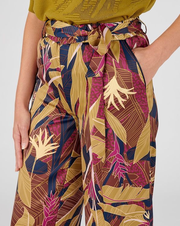 Pantalon tropical enfilable tissu fluide stretch envers satin
