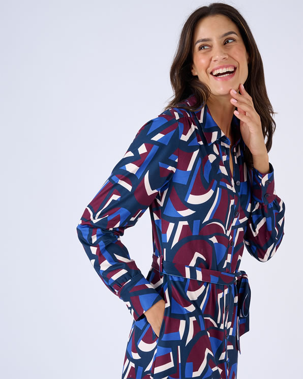 Robe en maille chaude.