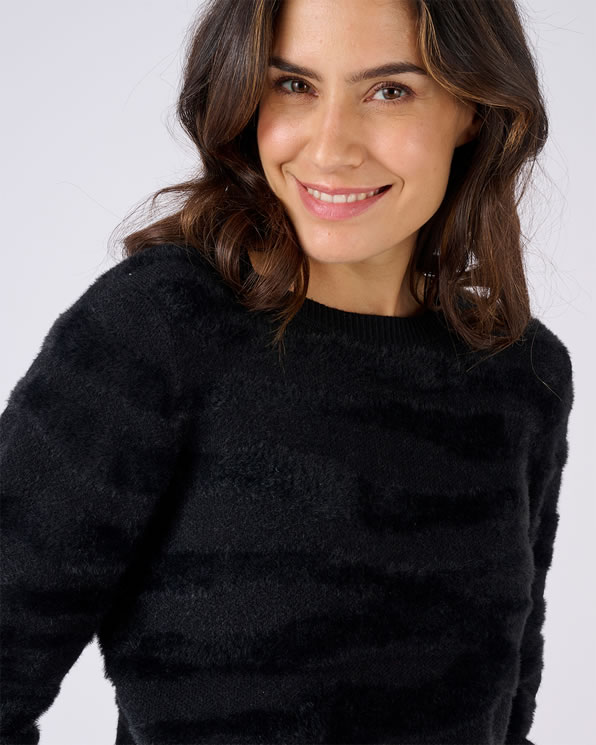 Pull motif zébré maille poilue