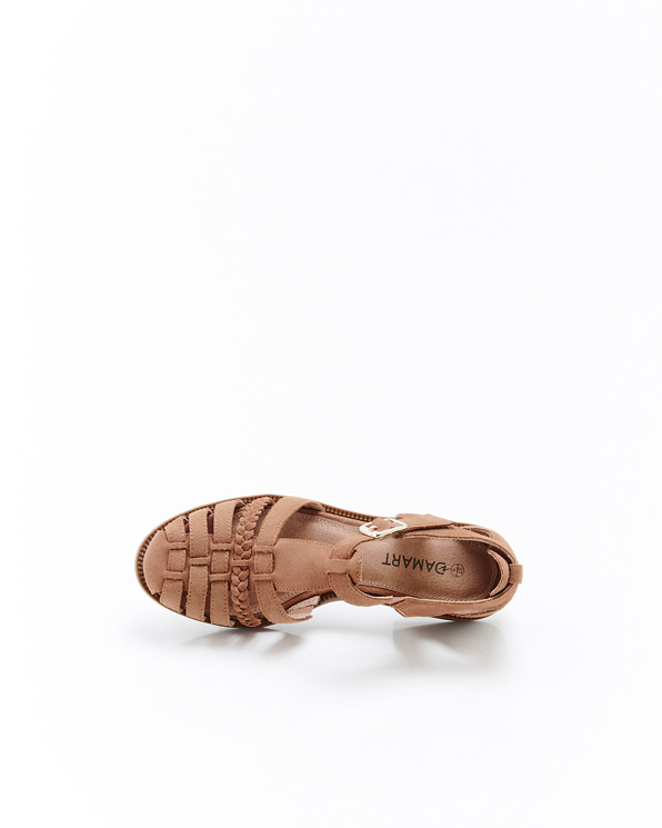 Sandales à bout fermé et brides