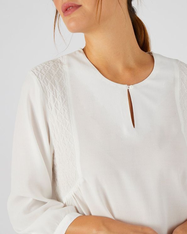 Blouse crêpe fluide brodé