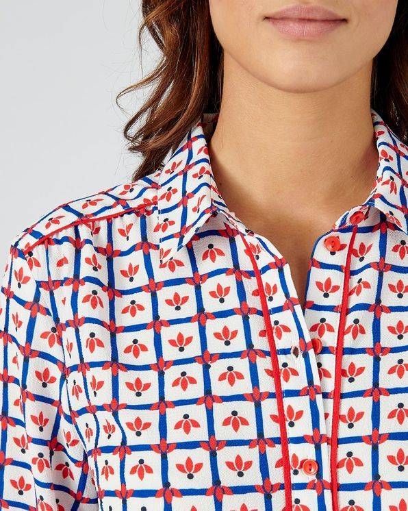 Blouse in crêpe met stretch en reliëf, ruitjesmotief met bloemen