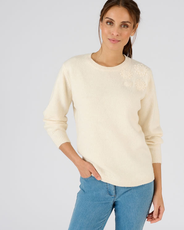 Pull doux broderie fleur