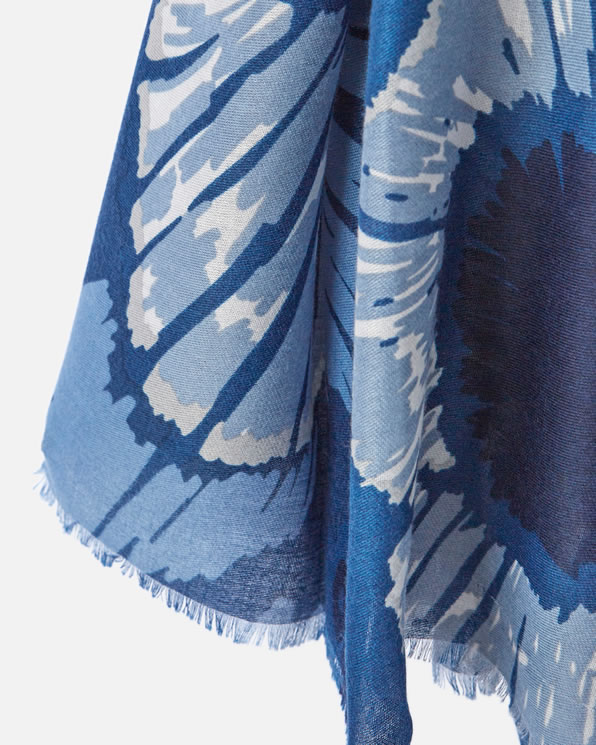 Foulard motif grandes fleurs