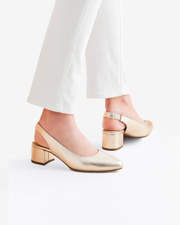Escarpins ouverts à bout pointu