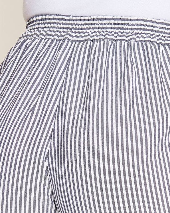 Kuitbroek gewafelde stof met strepen