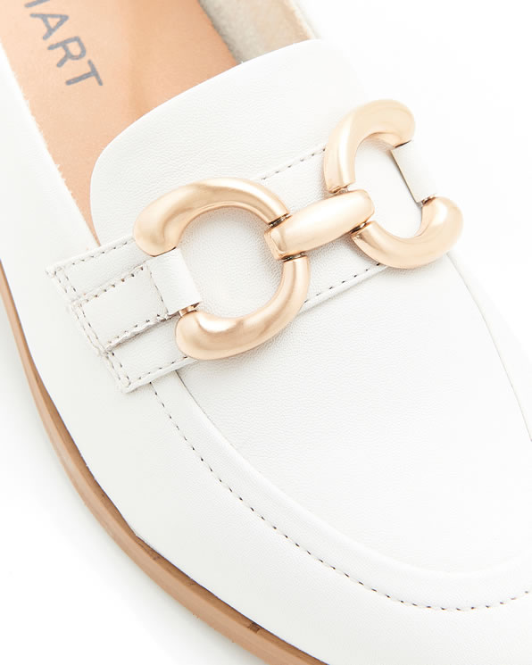 Mocassins avec chaînette coloris argenté