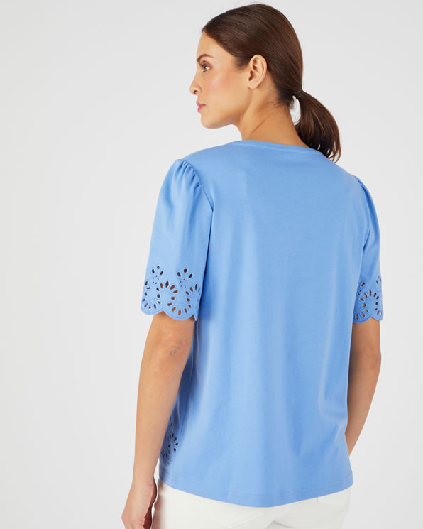 Opengewerkt geborduurd T-shirt