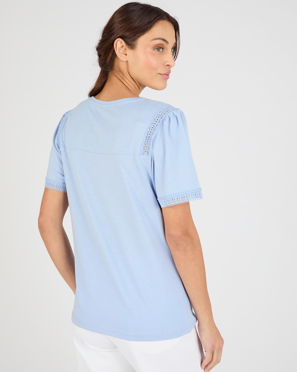 T-shirt détails dentelle
