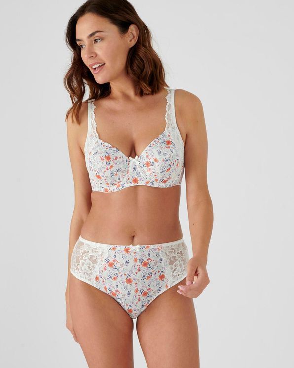 Soutien-gorge avec armatures