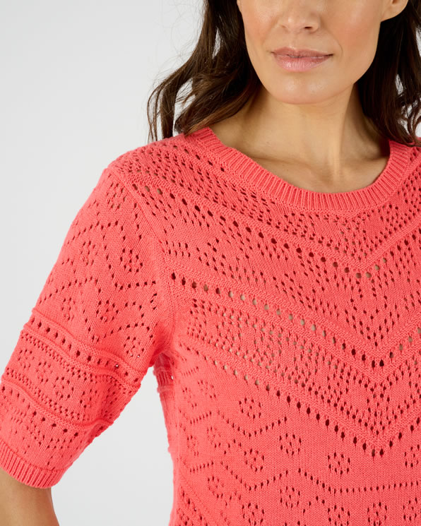 Trui van opengewerkt tricot met elleboogmouwen