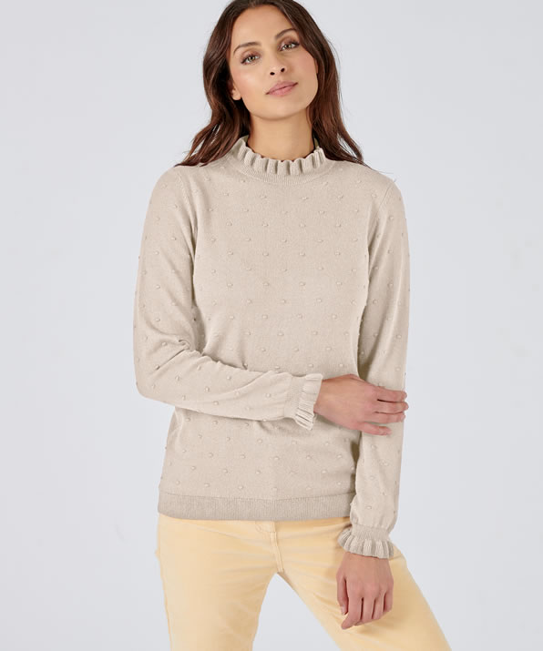 Pull col volanté maille fantaisie fine et chaude