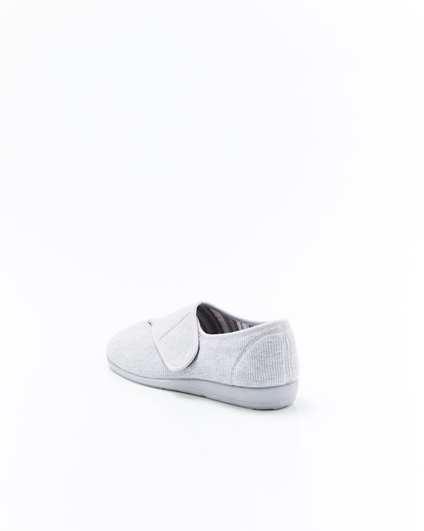 Pantoffels van wafeltricot met kittenband