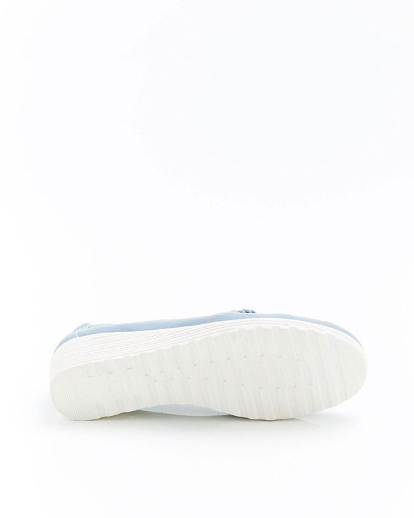 Mocassin glanseffect en vlechtwerk