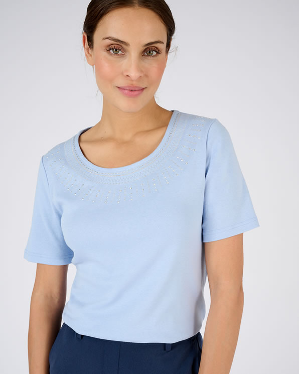 T-shirt détail bijoux