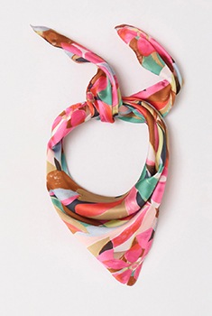 Foulard carré motif floral