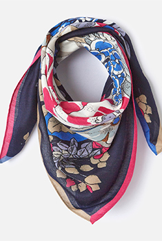 Foulard carré bouquet de fleurs