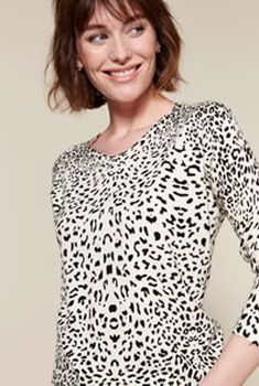 Pull in fijn tricot met panterprint
