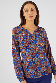 Gebloemd T-shirt in stretch crêpe stof met glanzend garen