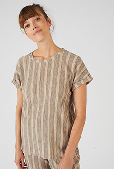 Tee-shirt en maille texturée rayée