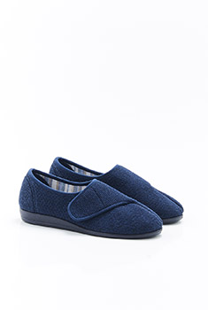 Pantoffels van wafeltricot met kittenband