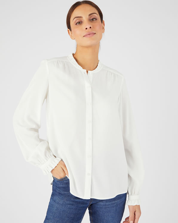 Blouse met volants aan de kraag
