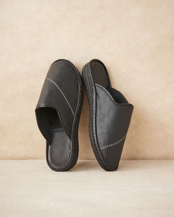 Chaussons mules en cuir grainé