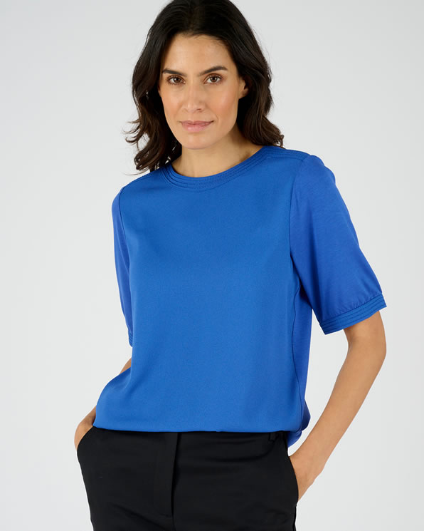 T-shirt met boothals van twee materialen