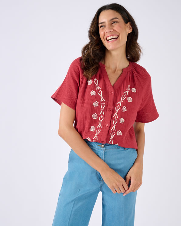 Geborduurde blouse van organisch katoenen gaas