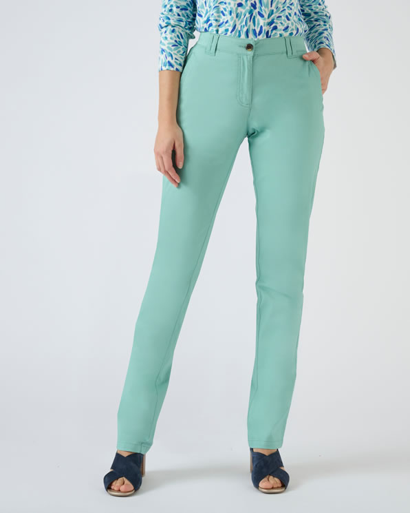 Pantalon chino coton stretch jambes fuselées