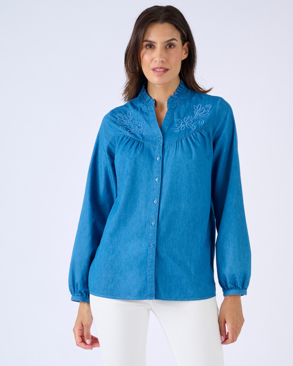 Chemisier en denim brodé